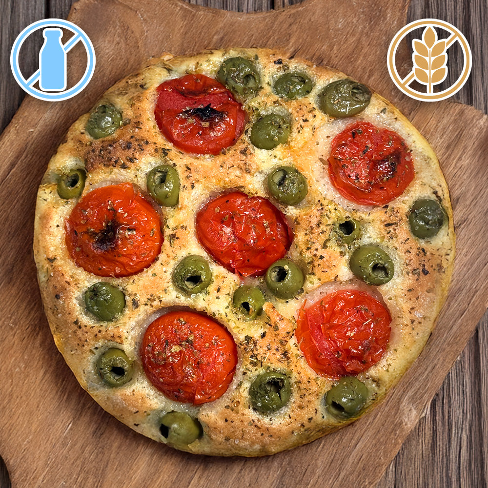 FOCACCIA CON POMODORINI ED OLIVE