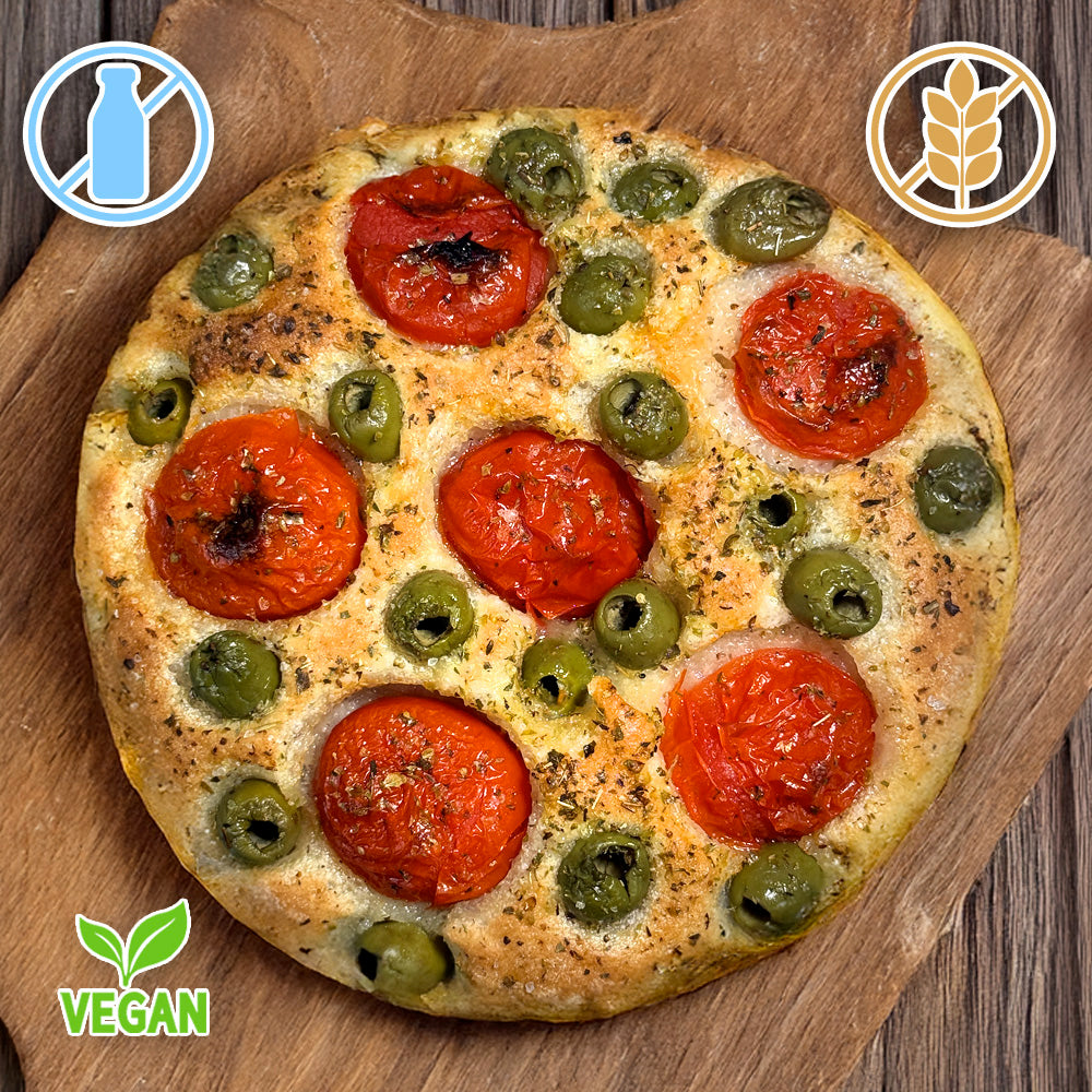 FOCACCIA CON POMODORINI ED OLIVE